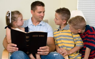 How to Help Kids Study the Bible as They Grow